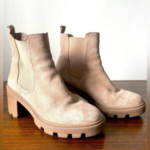 Splendid, women’s 9.5, Melisa tan suede lug sole pull-on Chelsea ankle boot